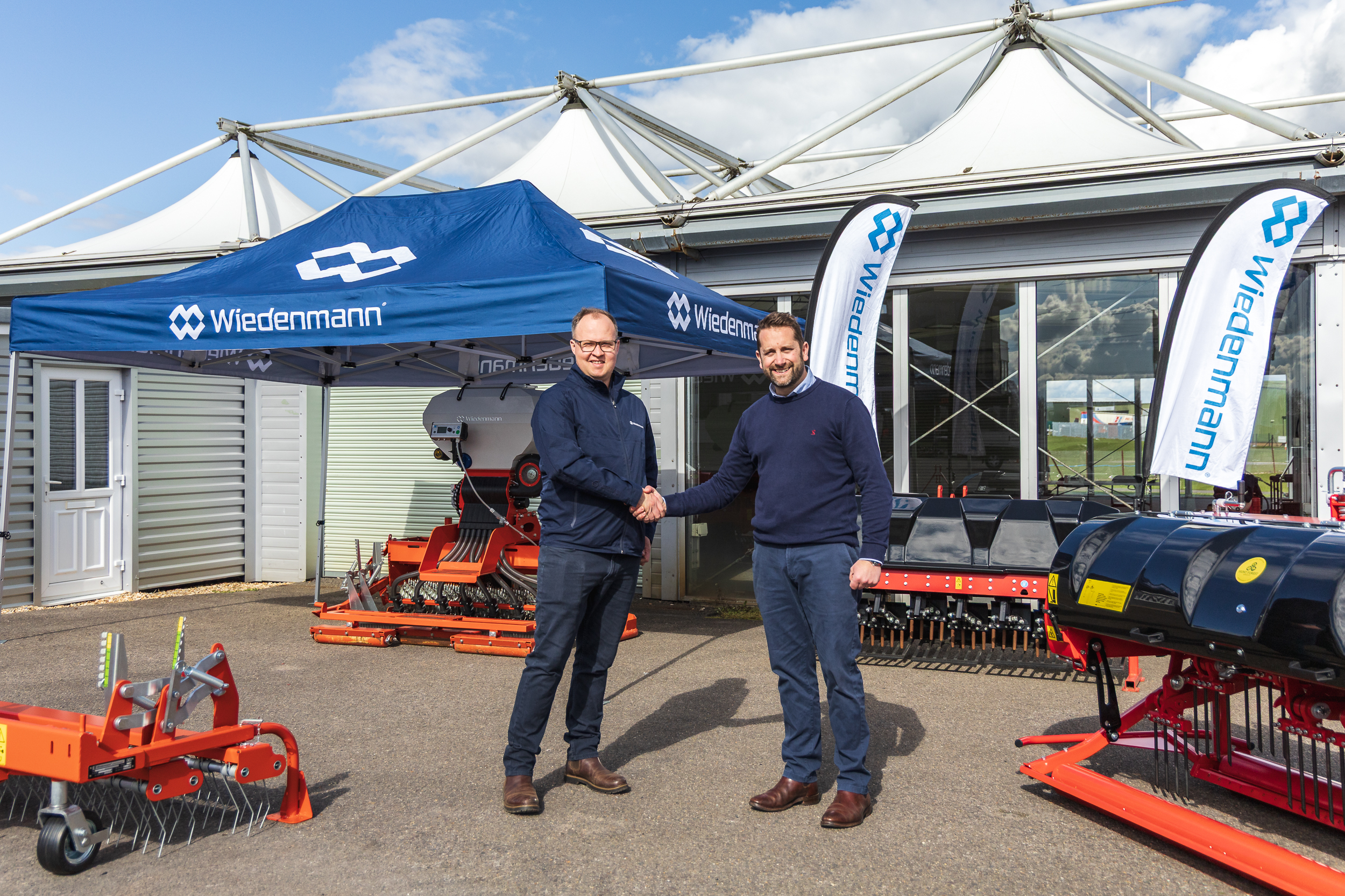 Tom Peter (Wiedenmann) & Ed Smales (HFG)